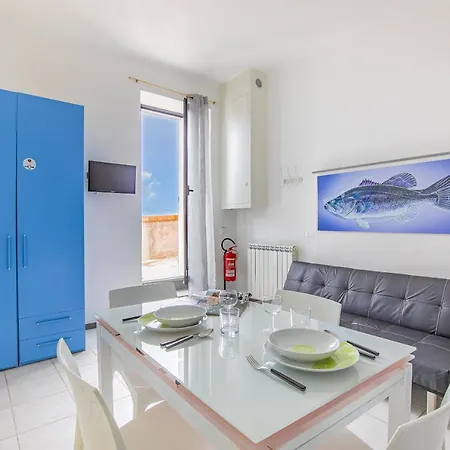 Apartment Pepita , Big Window To The Sea Manarola
